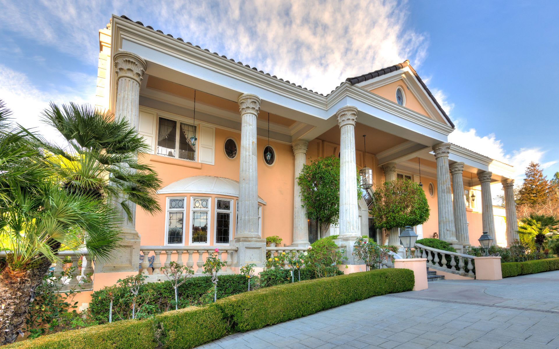 listing-img