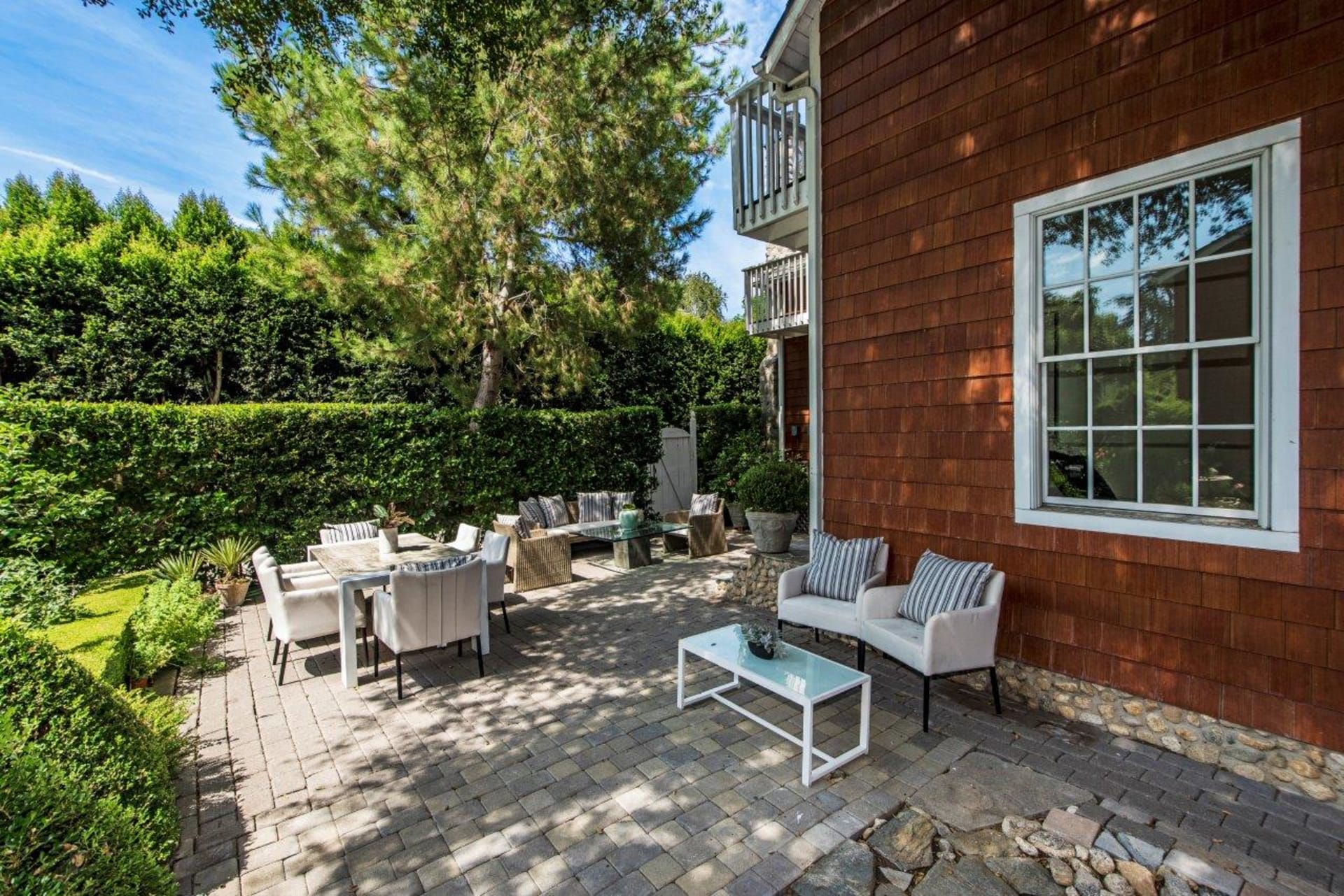 listing-img