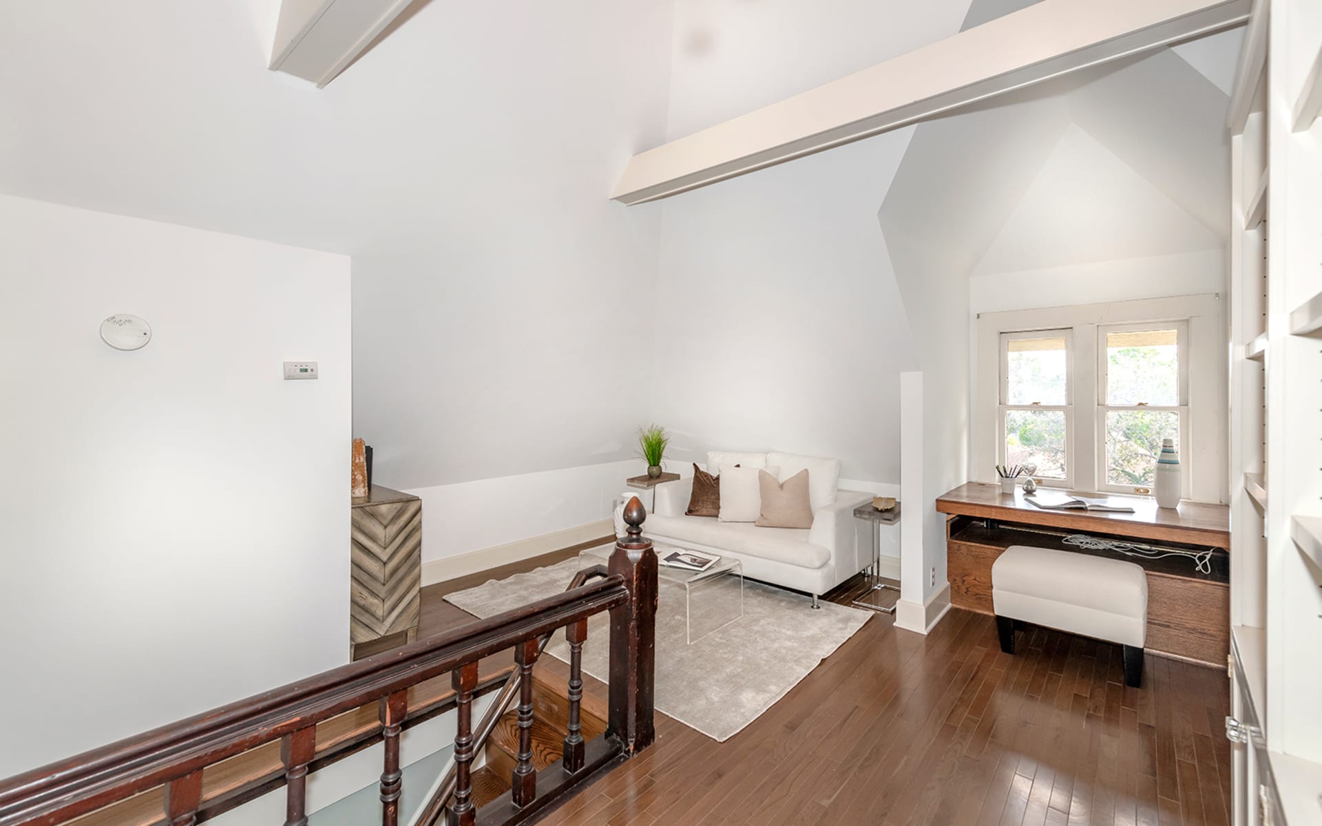listing-img