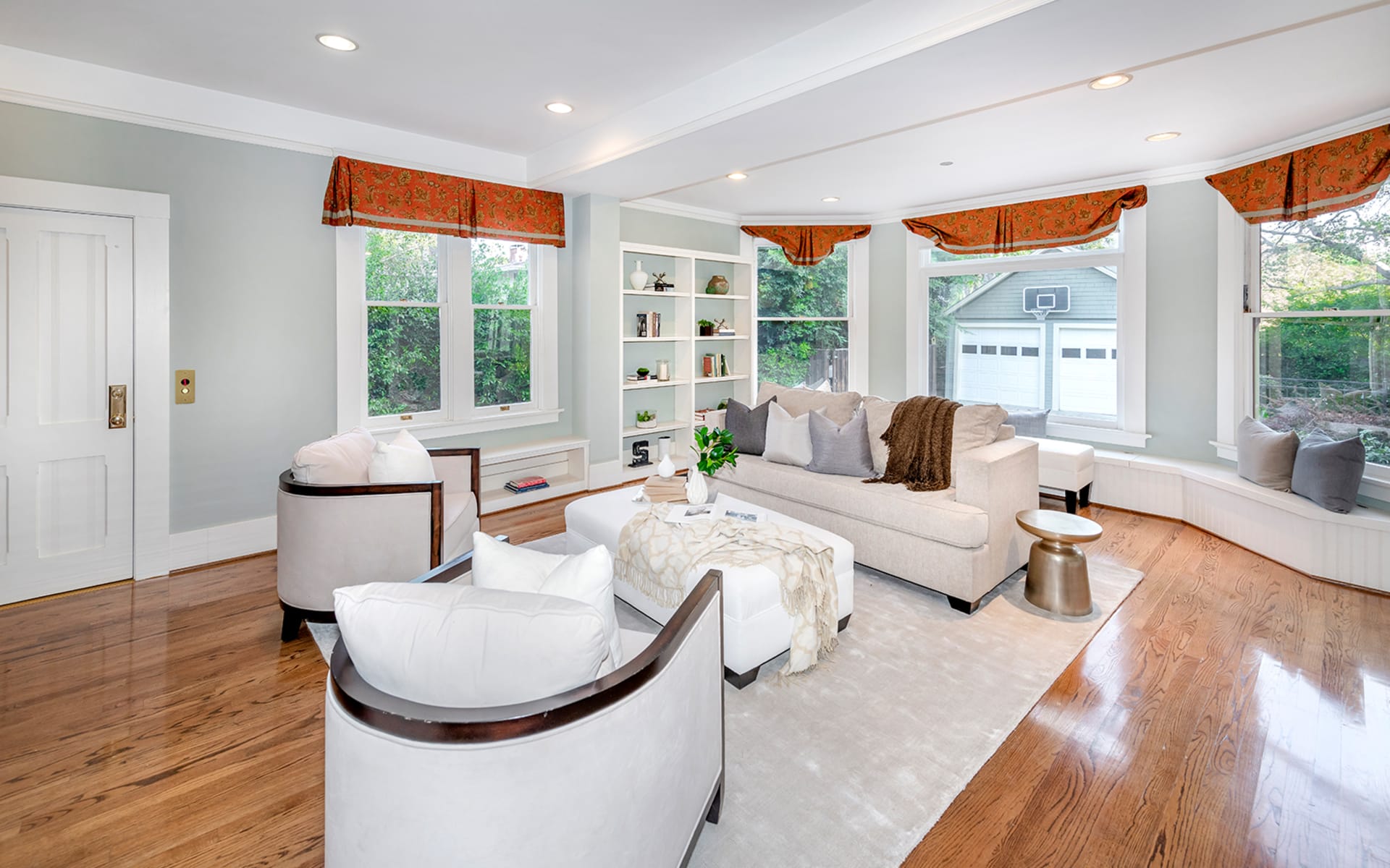 listing-img