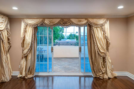 listing-img