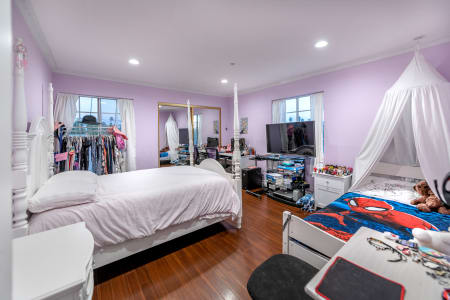 listing-img