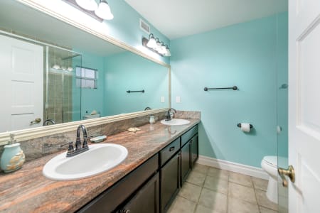 listing-img