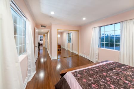 listing-img