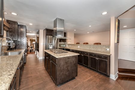 listing-img