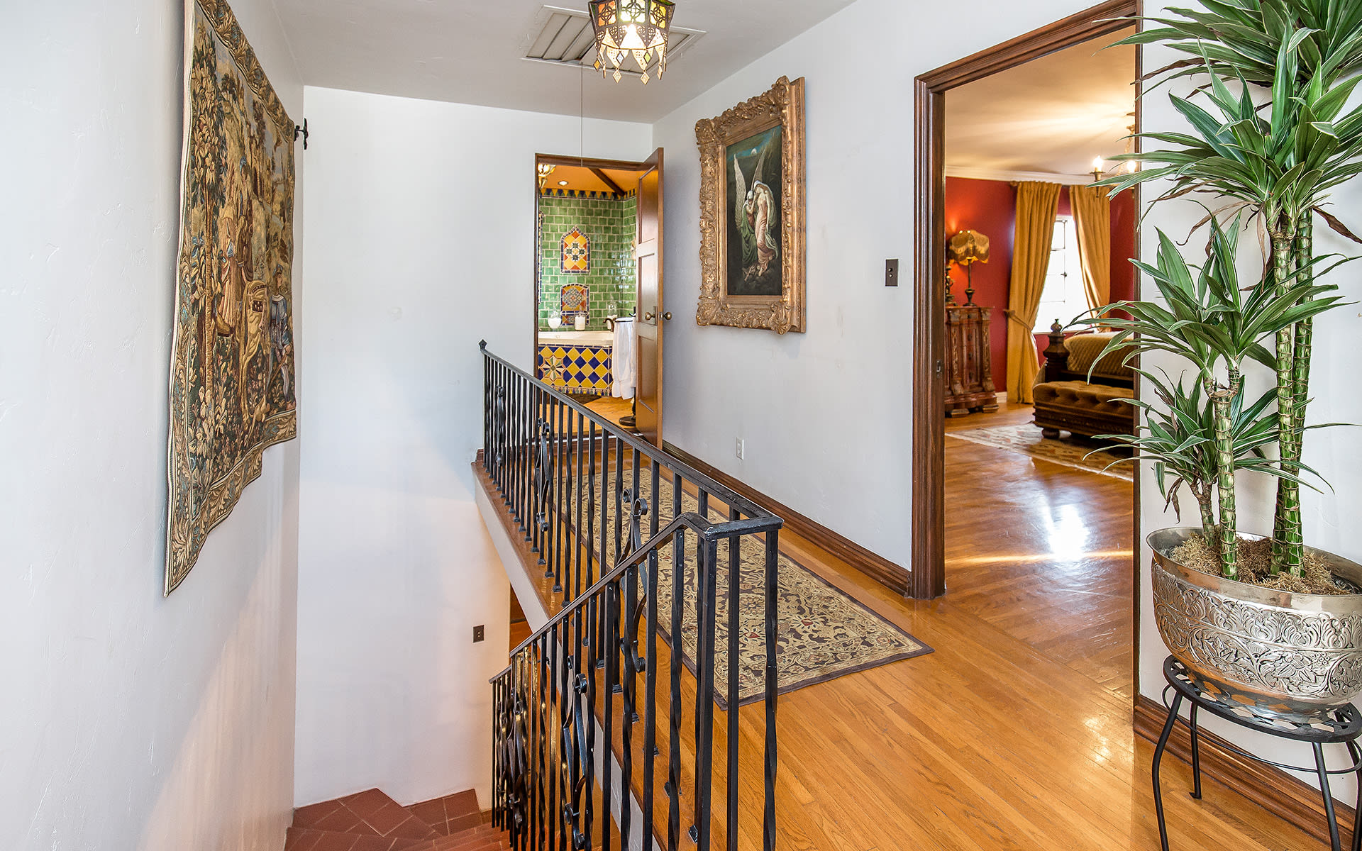 listing-img
