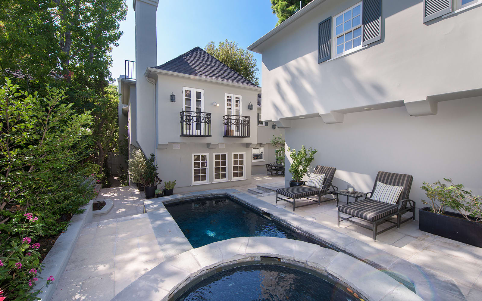 listing-img