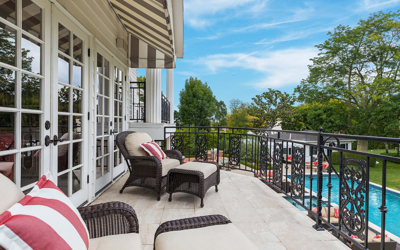 listing-img