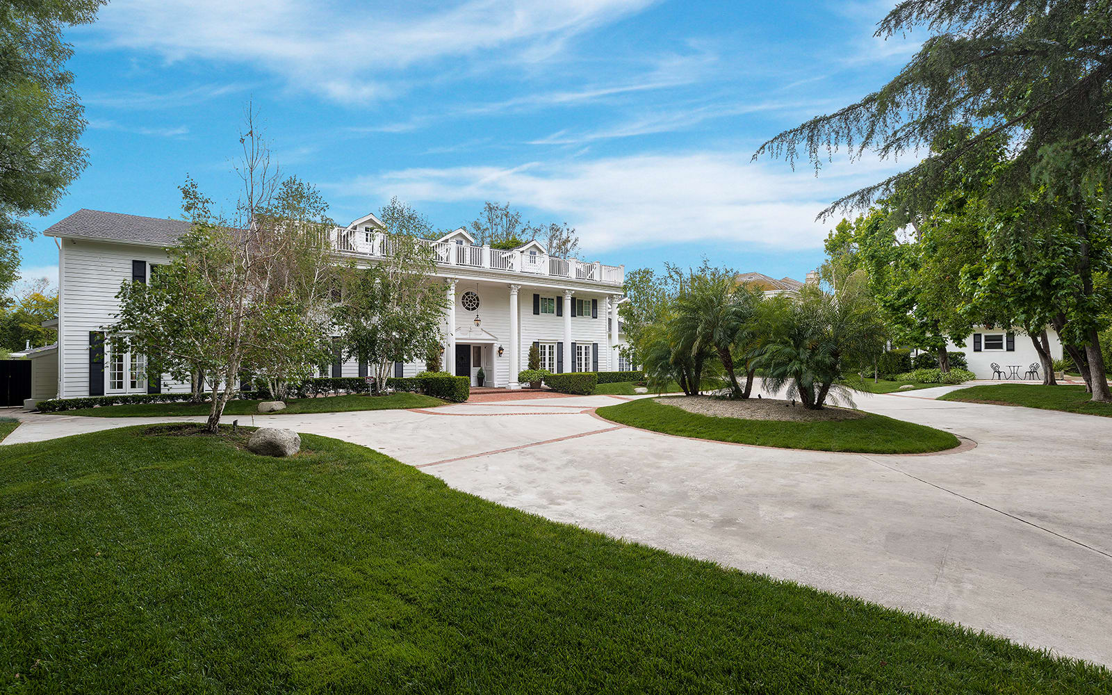 listing-img