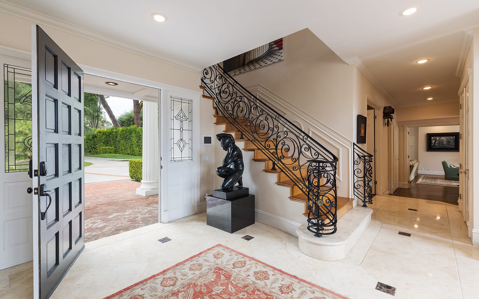 listing-img