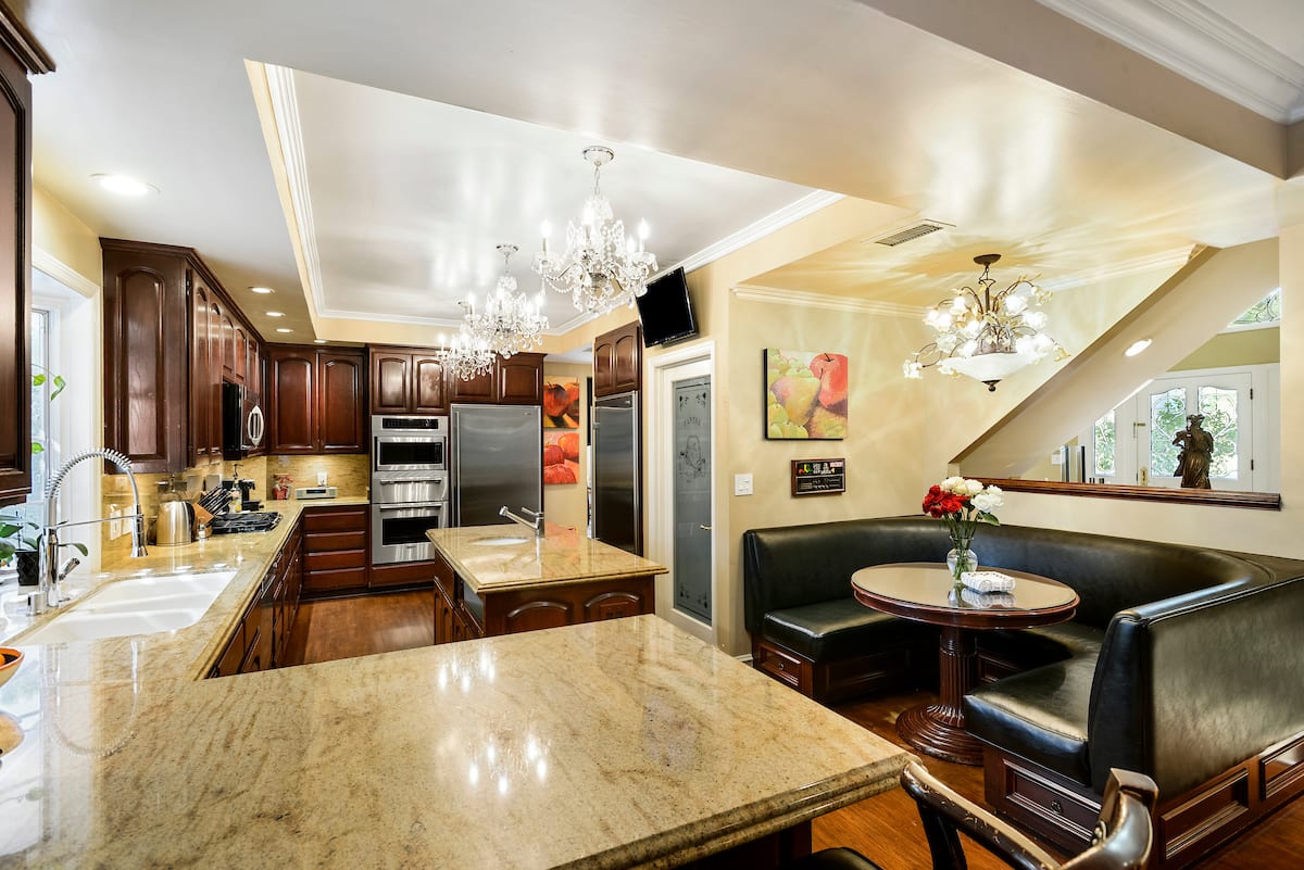 listing-img