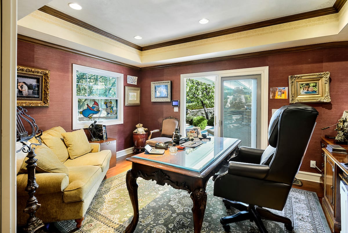 listing-img