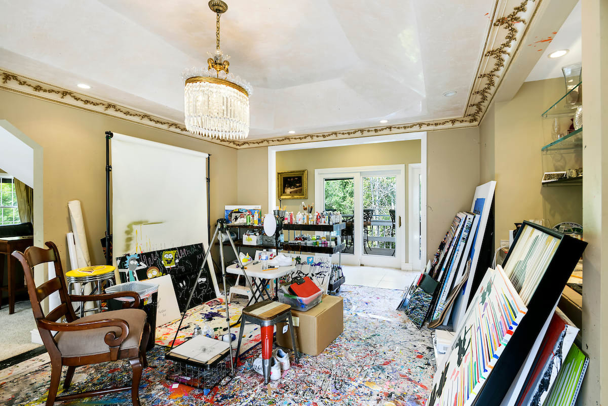 listing-img