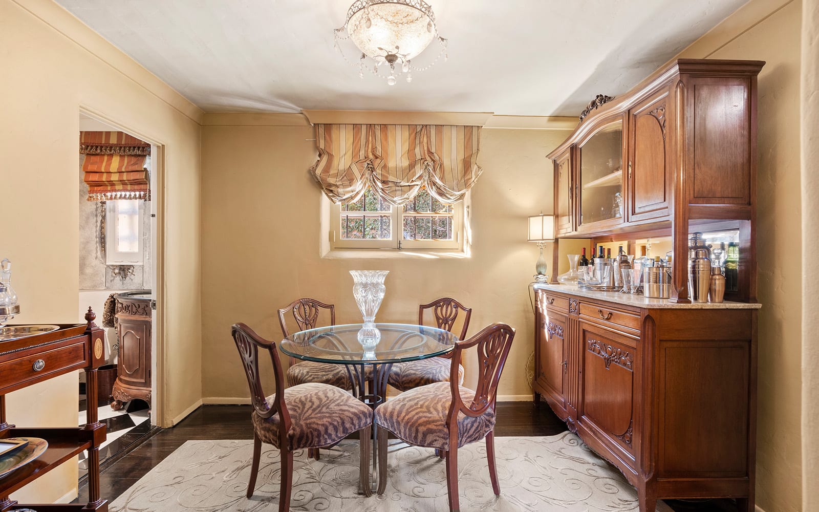 listing-img