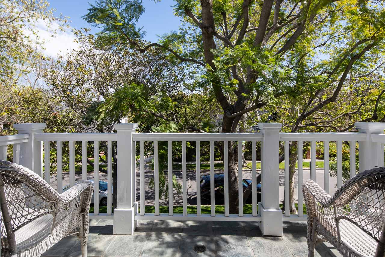 listing-img