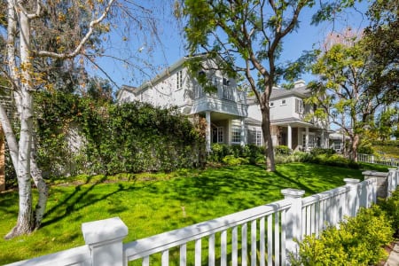 listing-img