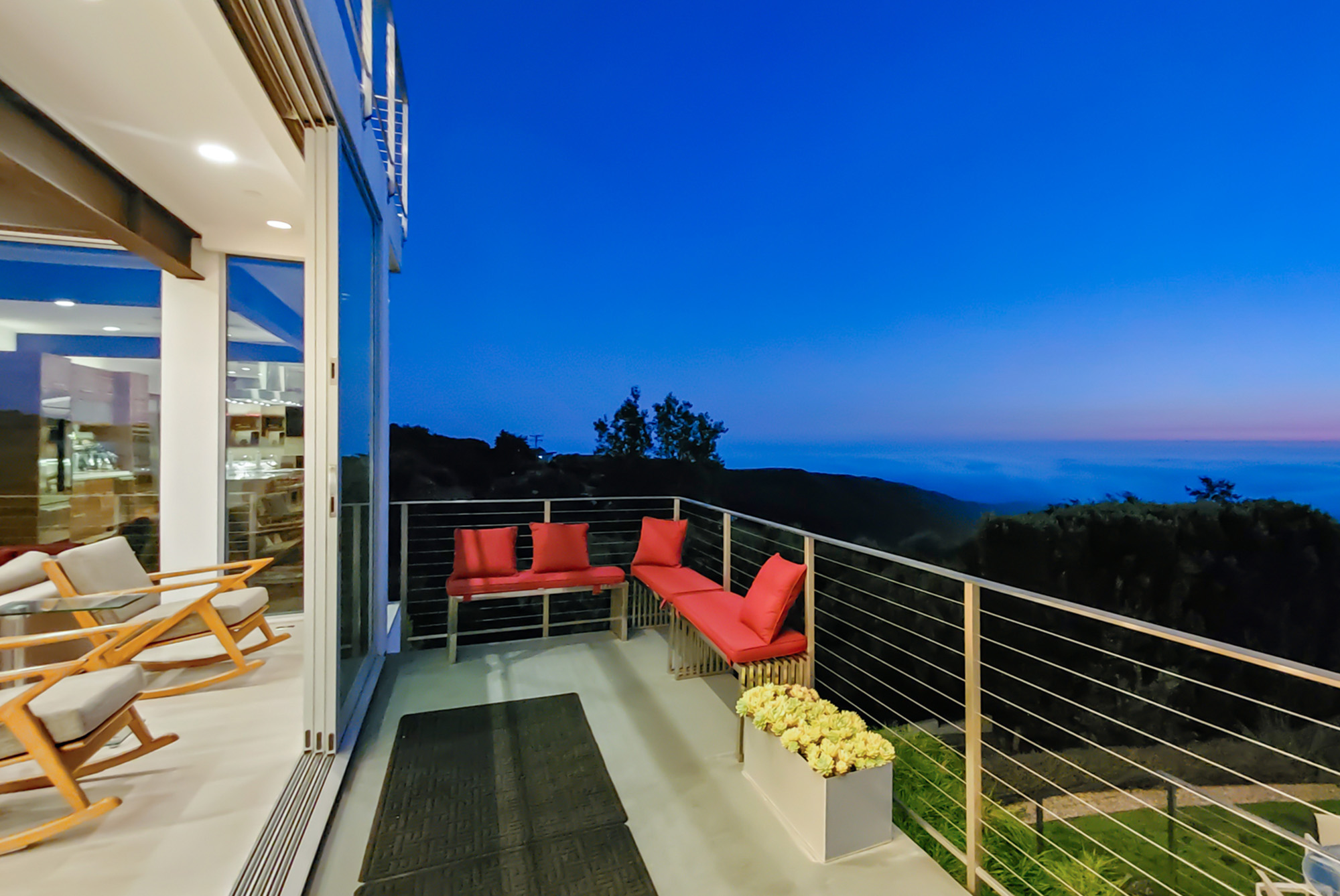 listing-img