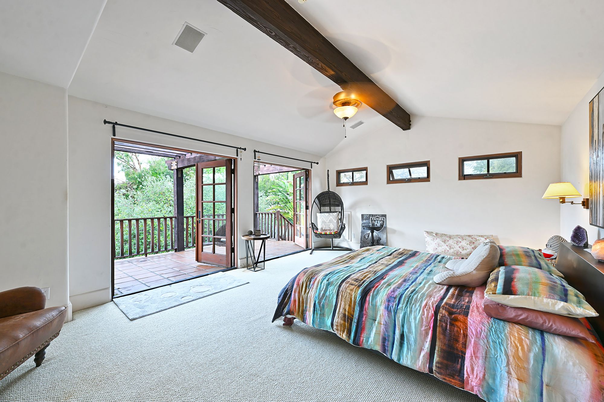 listing-img