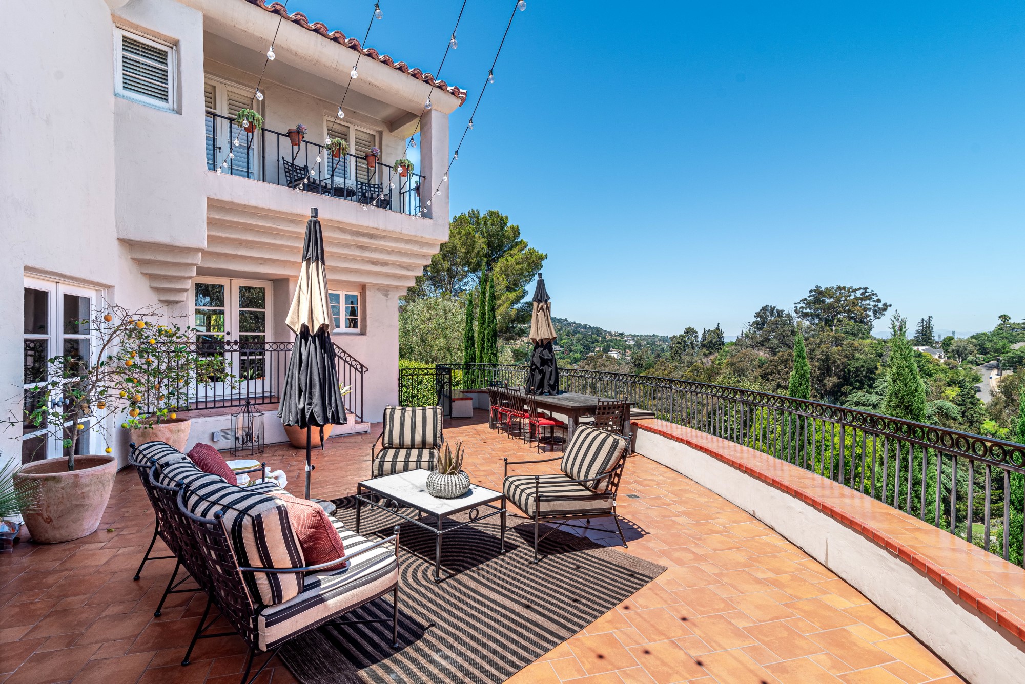 listing-img