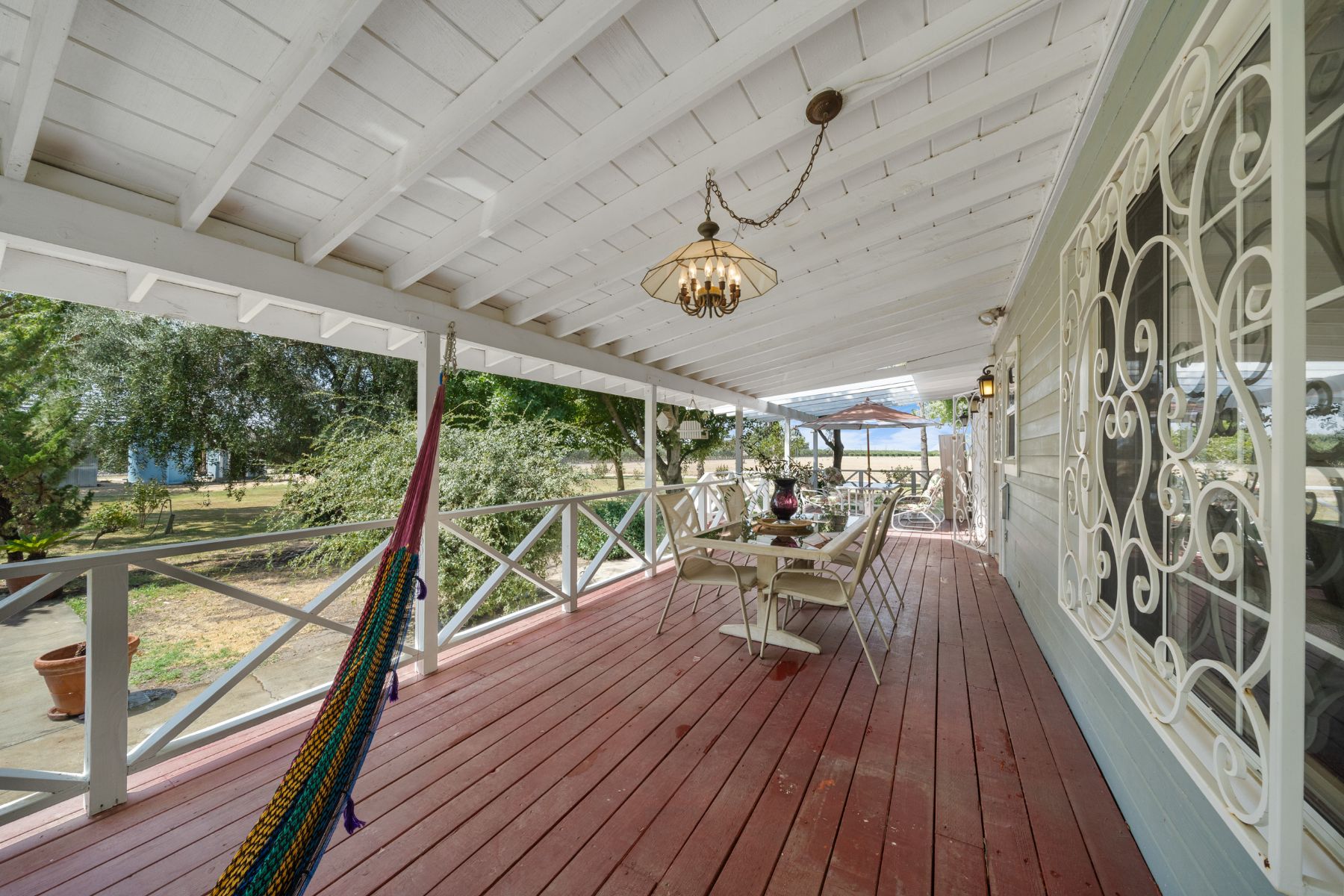 listing-img