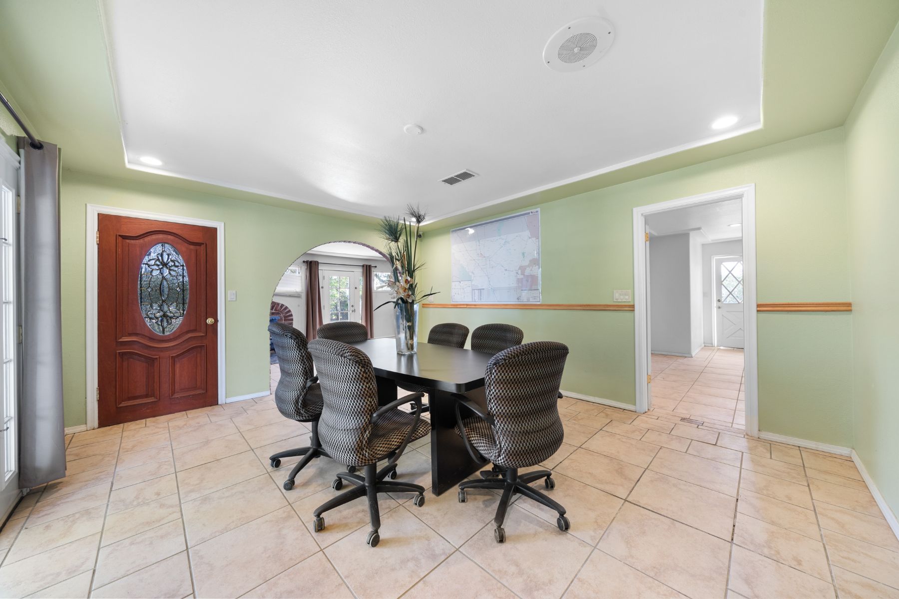 listing-img