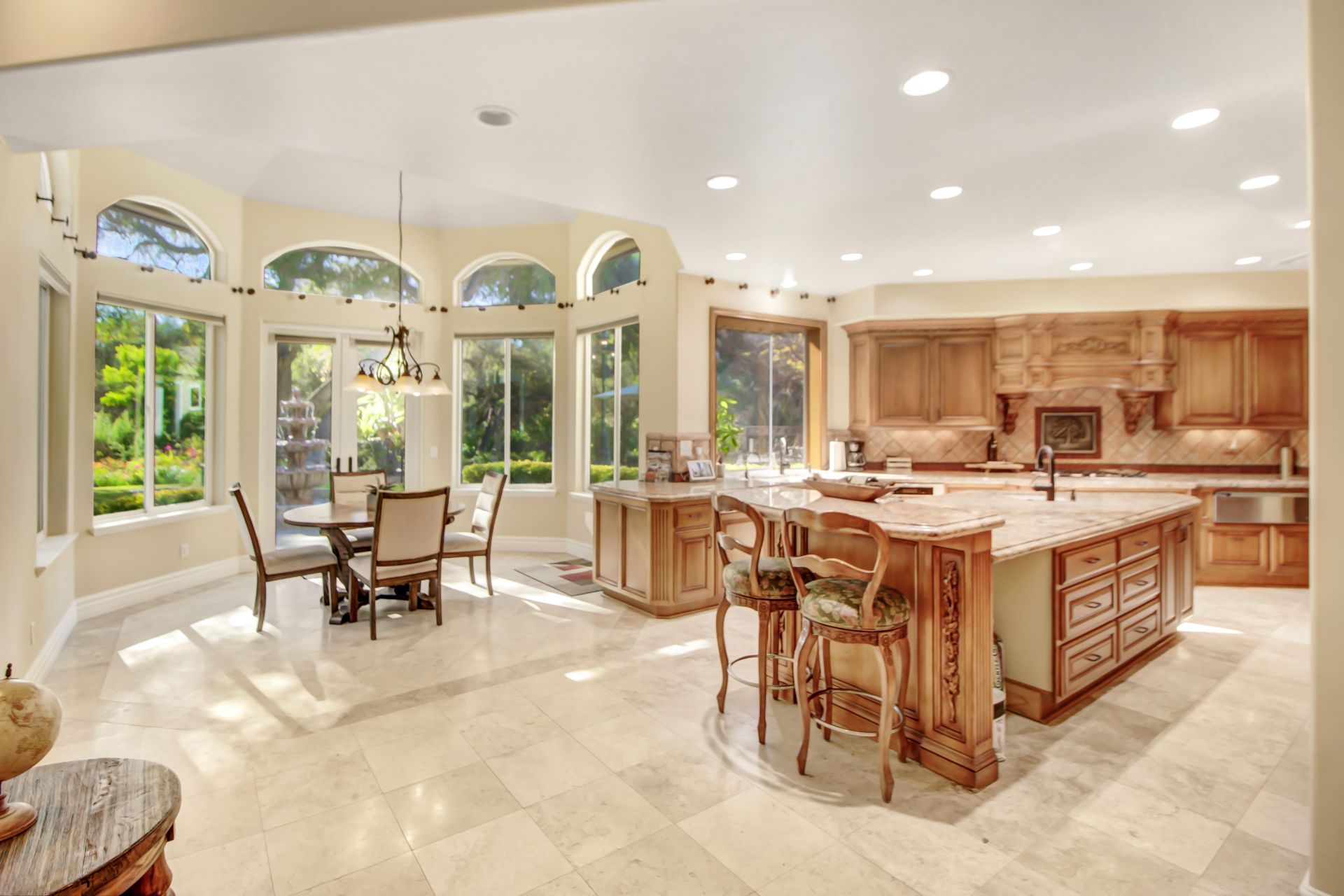 listing-img