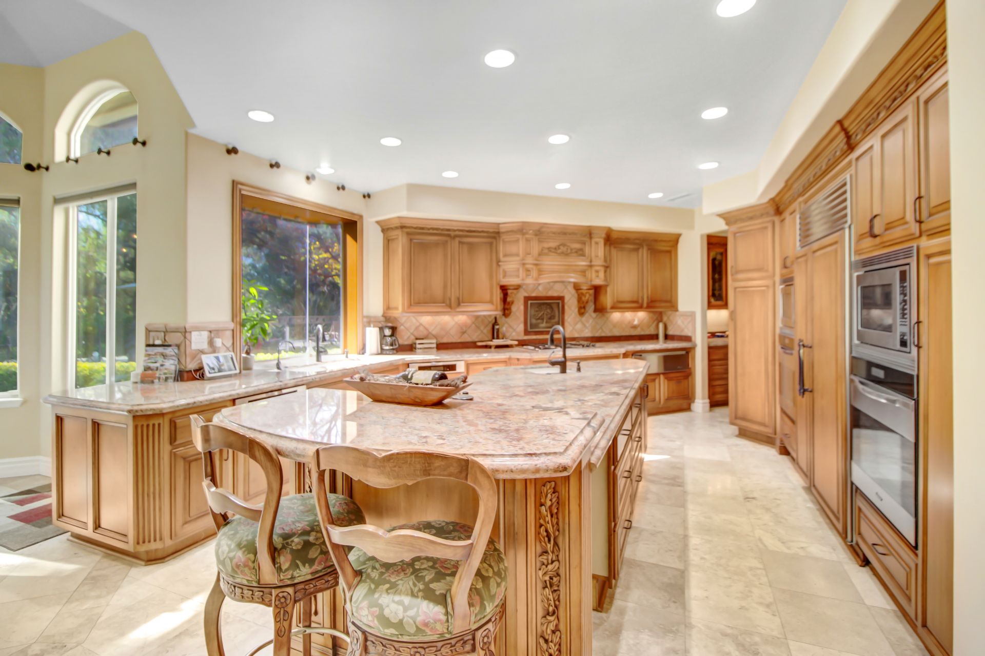listing-img