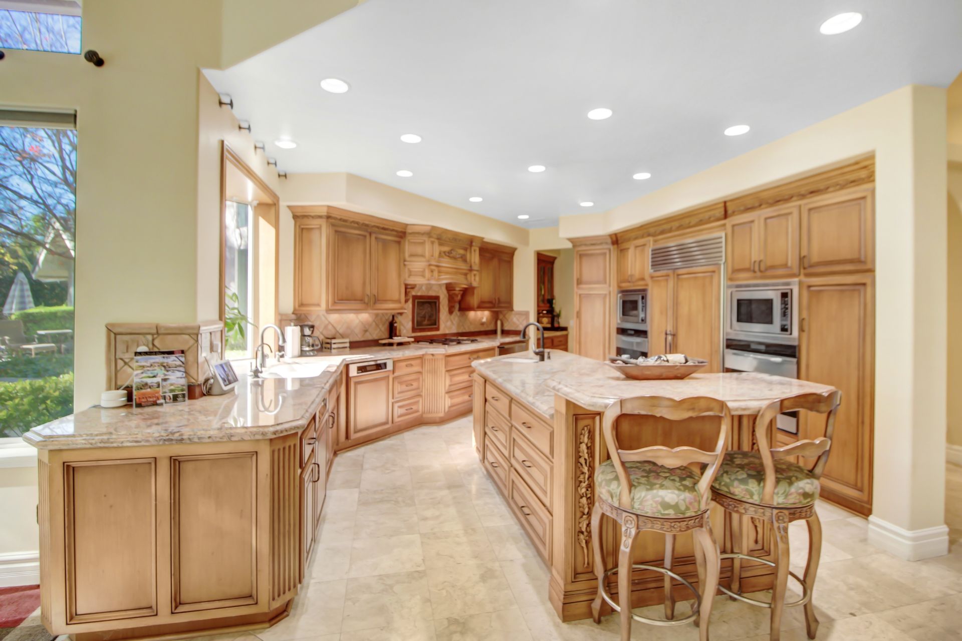 listing-img