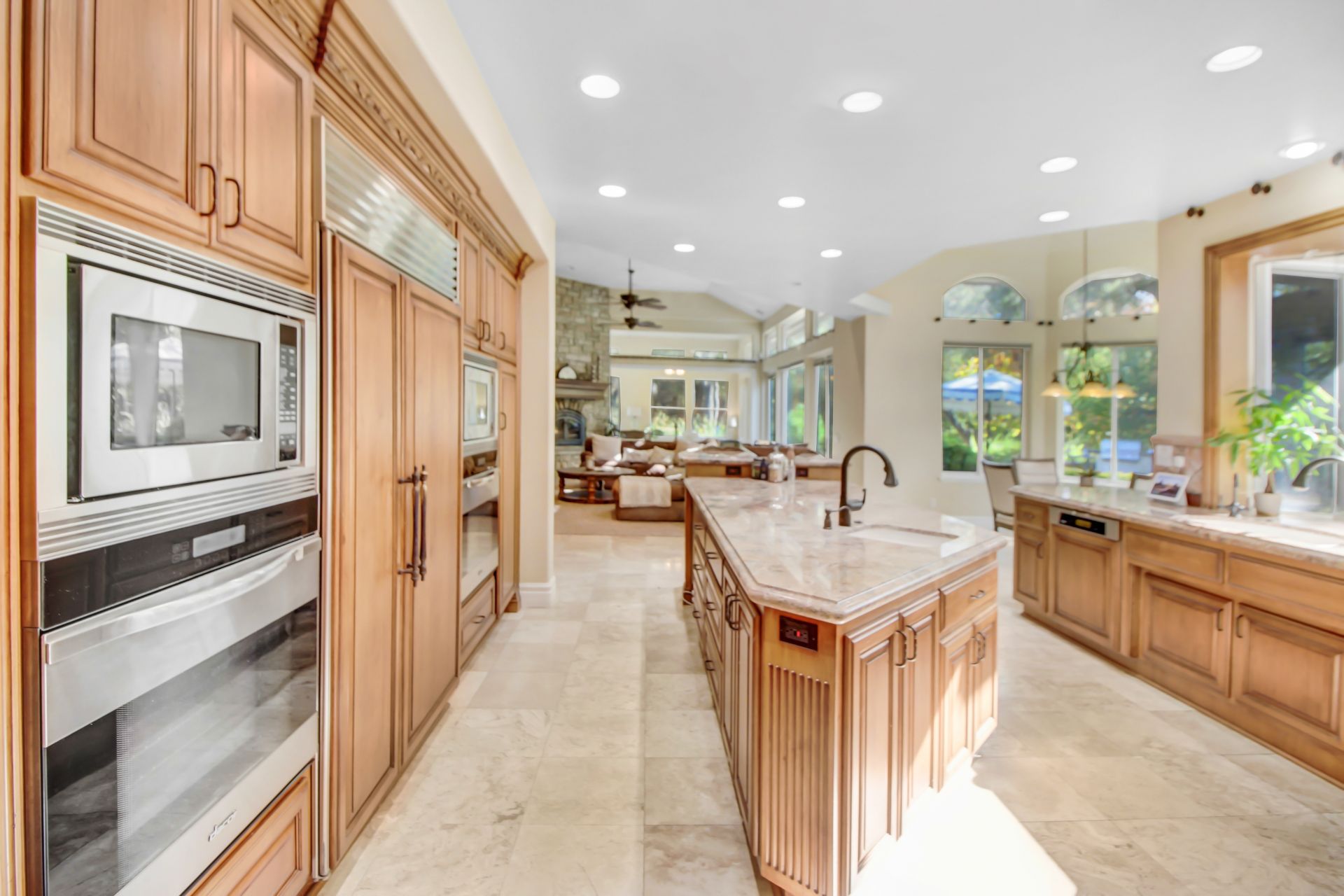 listing-img
