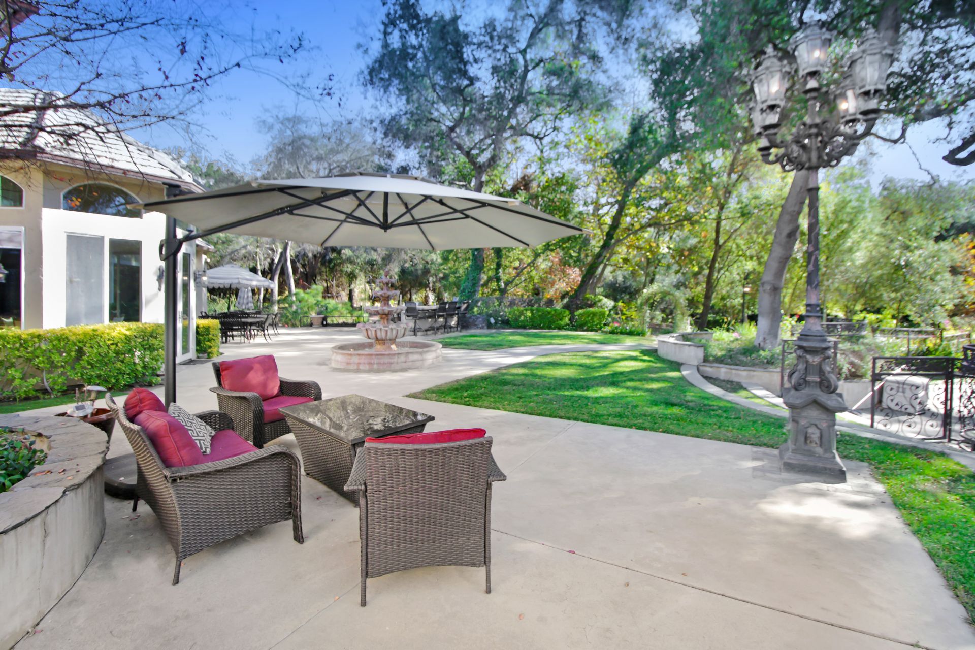 listing-img